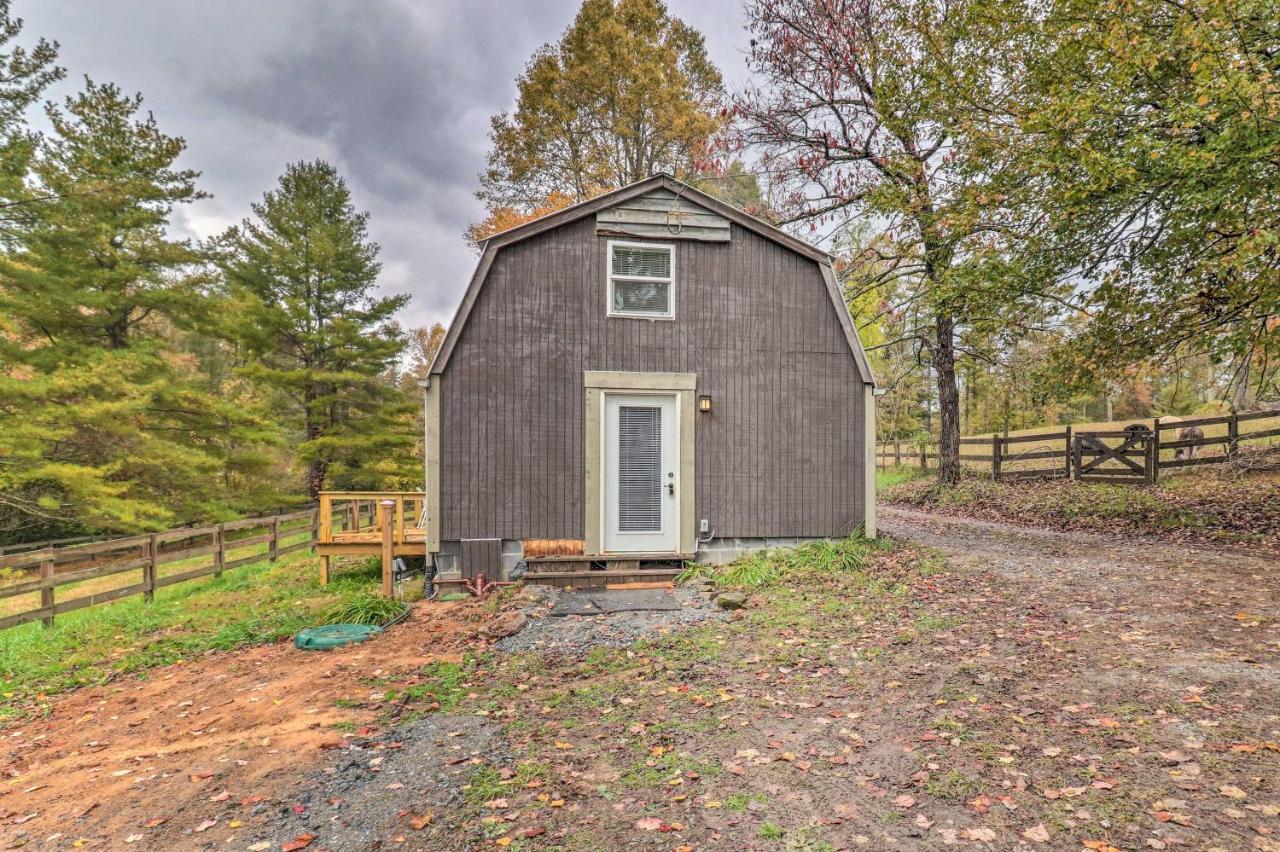 Rustic Hendersonville Farm Studio With Private Deck Exterior photo